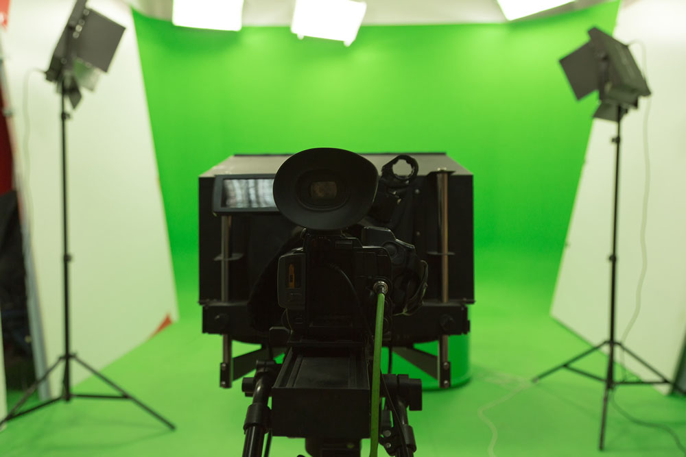 Why You Need A Green Screen Studio For Live Streaming